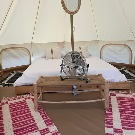 Camping Vila De Sarria Extérieur photo