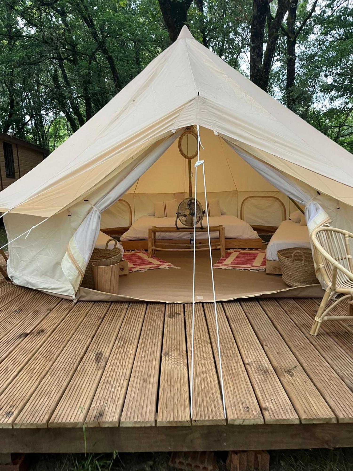 Camping Vila De Sarria Extérieur photo